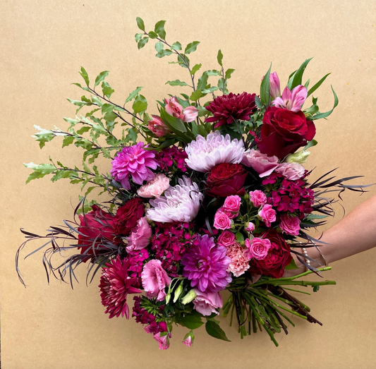 7 Heartwarming Reasons Why the Romance Bouquet Will Melt Your Partner's Heart