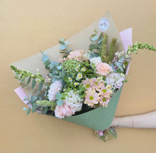 7 Stunning Reasons Why Seasonal Bouquets Are the Perfect Gift for Any Occasion