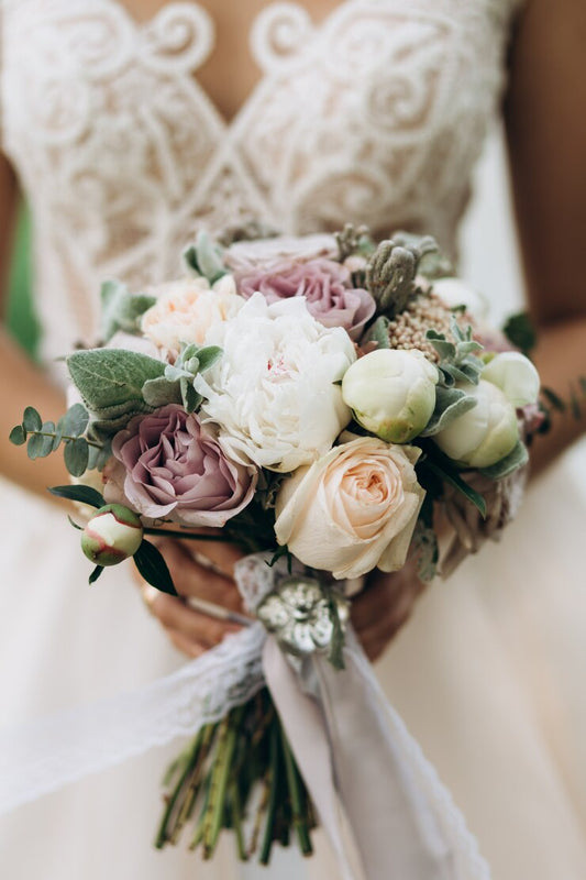 Choosing Wedding Flowers for Your Sunshine Coast Ceremony